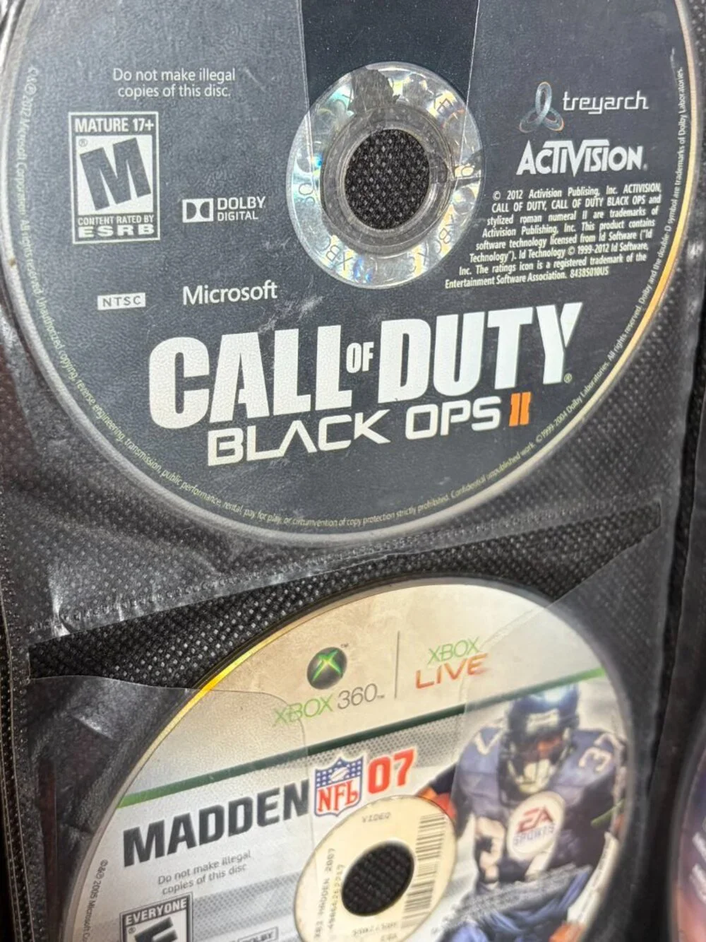 Lot of 18 Xbox 360 games 2 Xbox Games bundle Disc Only - Comes w/ Carrying Case